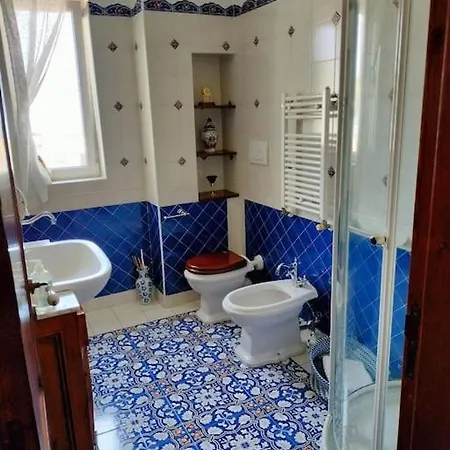 House Loary Дом отдыха Джовинаццо